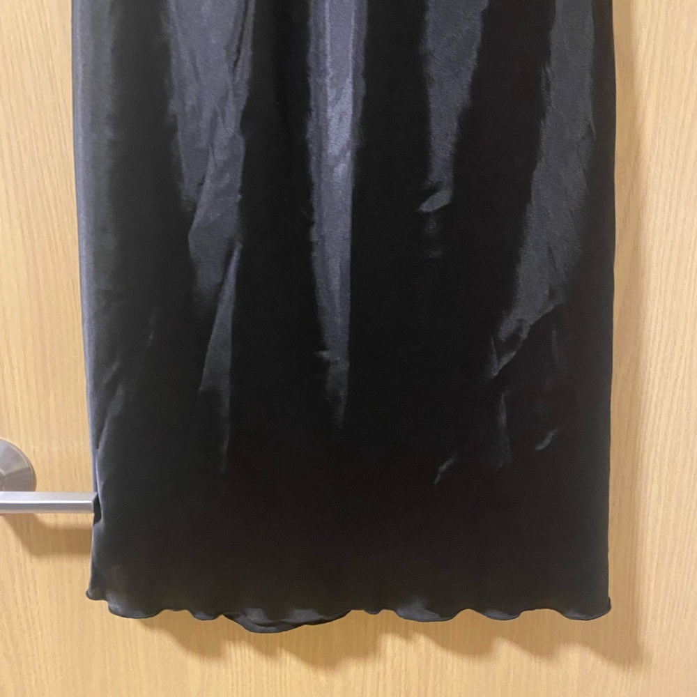 SILKY BLACK BEBE DRESS - Picture 6 of 6